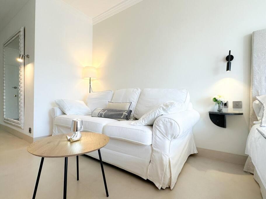 Appartement In Private Urbanization Next To The Sea *