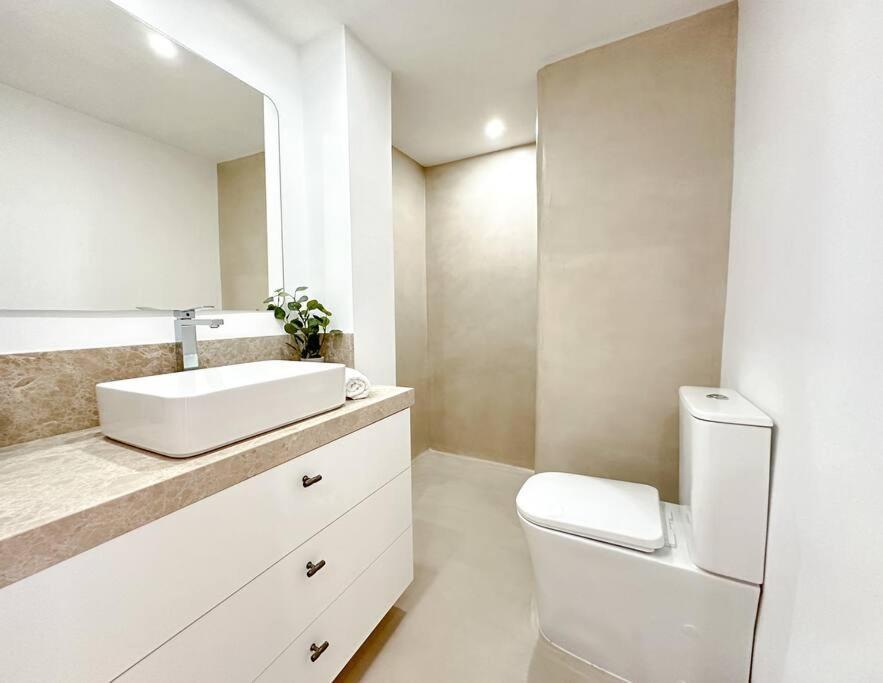 In Private Urbanization Next To The Sea * Marbella