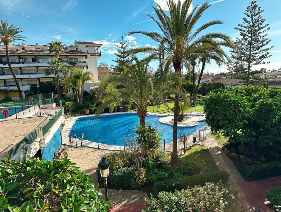 In Private Urbanization Next To The Sea Marbella